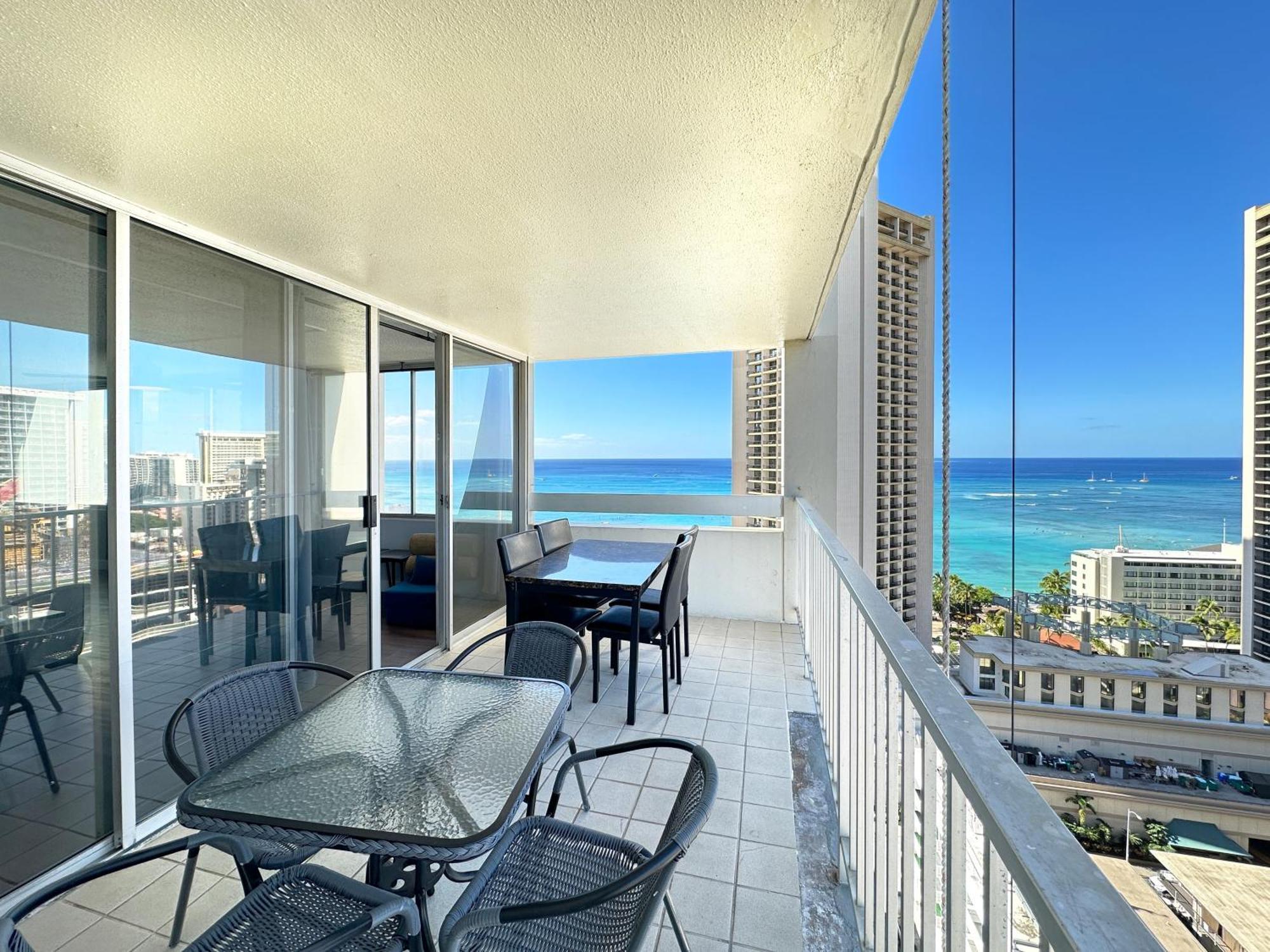 Pacific Monarch 1br With Great Ocean Views And Rooftop Pool! Apartment *