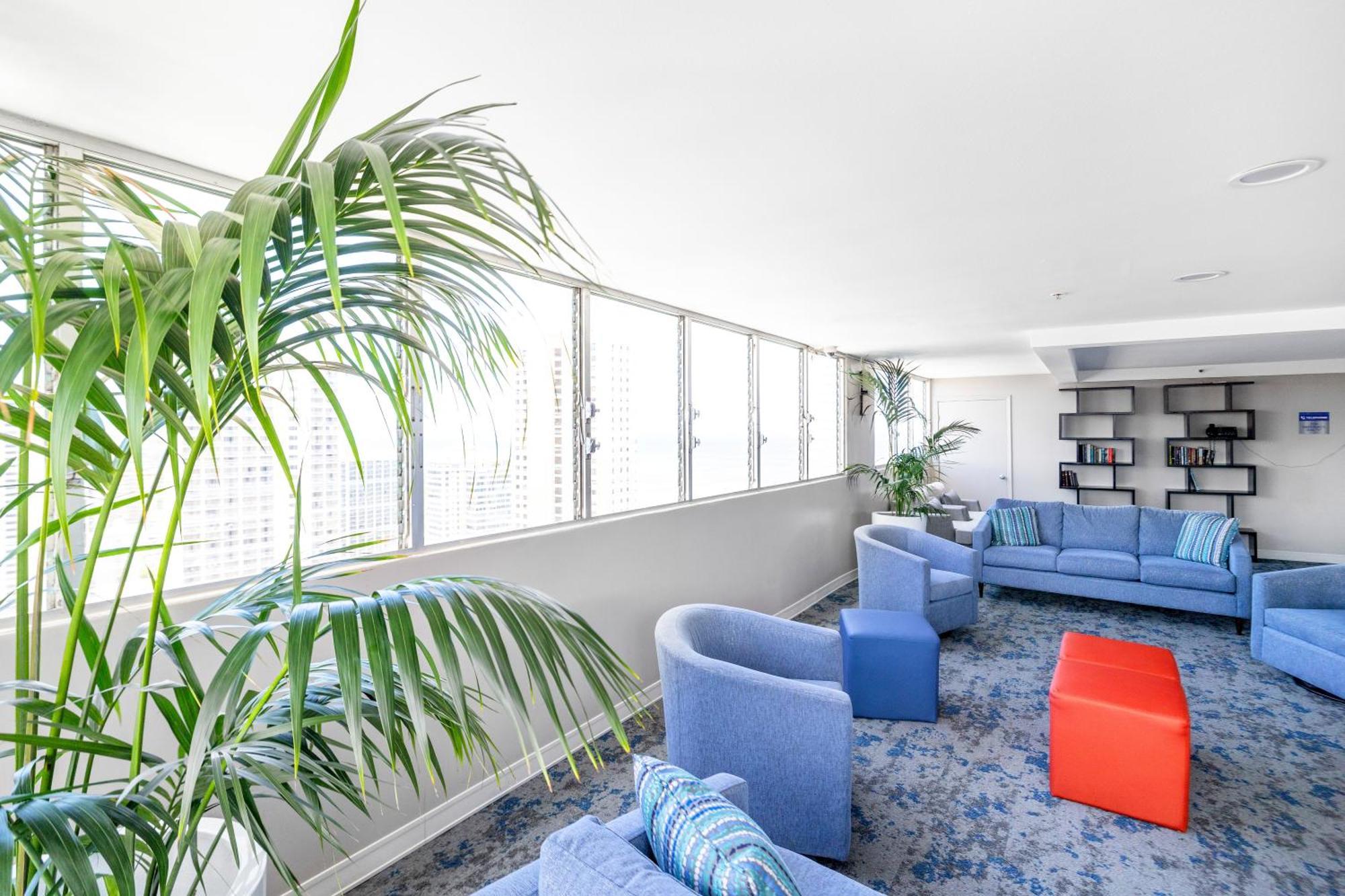 Pacific Monarch 1br With Great Ocean Views And Rooftop Pool! * Honolulu