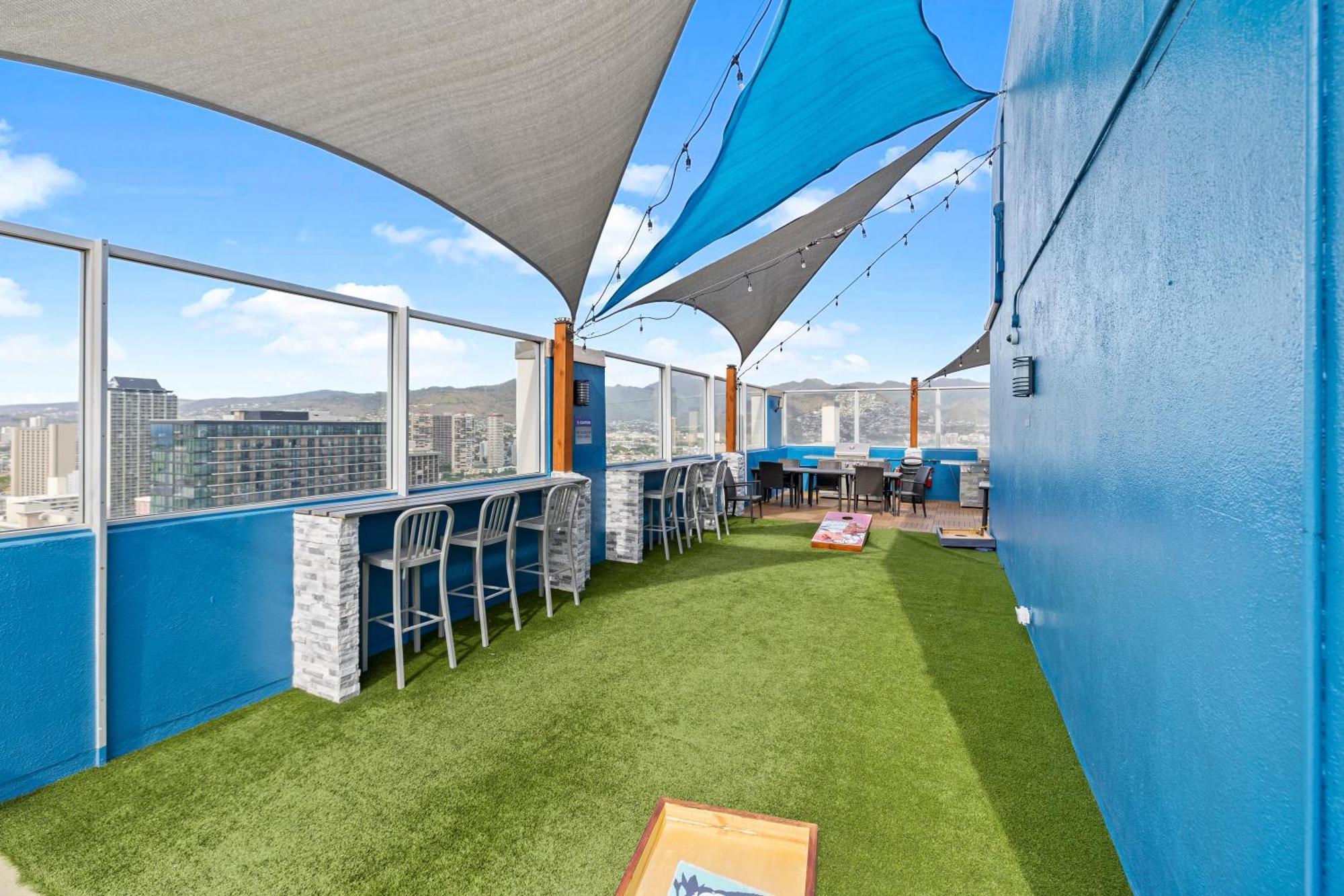 Pacific Monarch 1br With Great Ocean Views And Rooftop Pool! * Honolulu